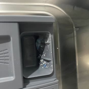 Arçelik Bulaşık Makinesinde Sürekli Lekeli Deterjansız Çıkarma Ve Parça Değişimlerinin Çözülmemesi