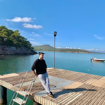 Kadın Fotoğraflarını İzinsiz Kullanan Ve Tehdit Mesajları Gönderen Hesap Şikayeti