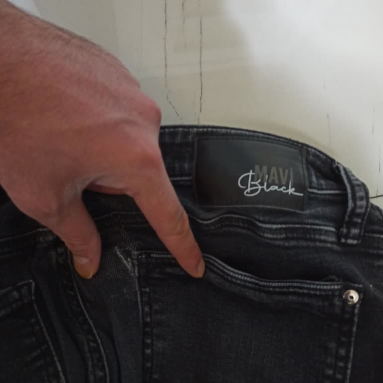 Mavi Jean Pantolonlarda Tekrarlayan Dikiş Yırtılması Kalite Sorunu