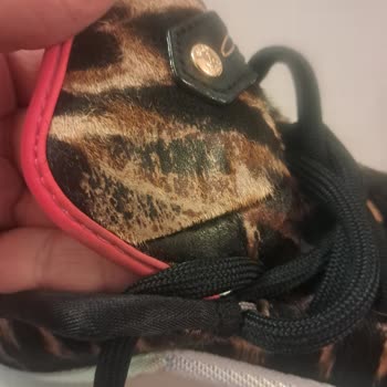 Kullanıcı Hatası İddiasıyla Reddedilen Nike Ayakkabı Şikayetim