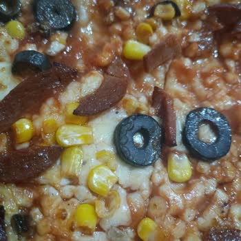 Süt Alerjisi Bildirilen Siparişe Peynirli Pizza Geldi Ve İadesi Reddedildi