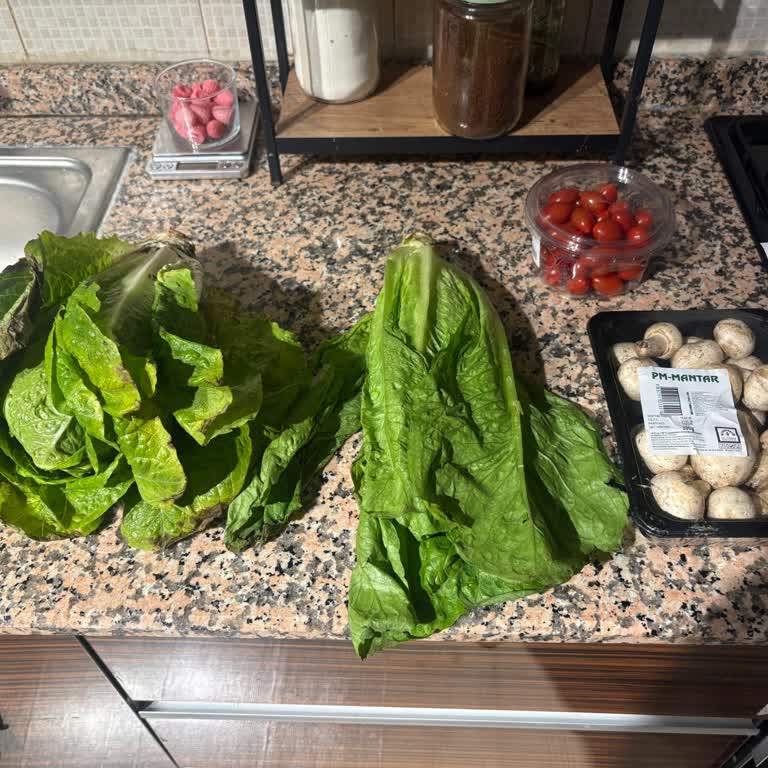 A101 Kapıda Yanlış, Çürük Ve Süresi Geçmiş Ürün Gönderimi Sağlık Riski Oluşturuyor