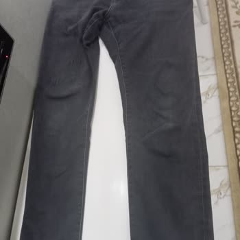 Batman Mavi Jeans Kot Pantolonumda Diz Deformasyonu Ve Renk Solması, Değişim Talebi