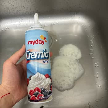 Myday Cremio Spray Kıvamı Suyu Gibi Ve Kabarcıklı Çıktı