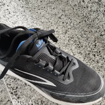 Kinetix 3 Gün Sonra Ayakkabıda Yırtılma Problemi Ortaya Çıktı