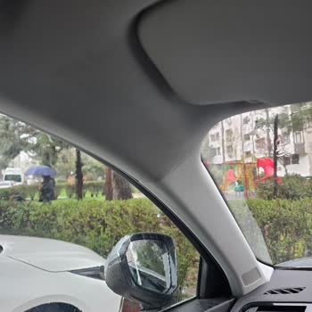 Audi Q3'te Tavan Ve Yan Direklerden Su Girişi Sorunu