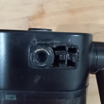 Arçelik Kahve Makinesinin Süt Haznesi Kırıldı, Ücretsiz Değişim Talebi