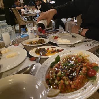 New Karaman Otel Restoranında Hijyen Ve Hizmet Sorunları Ve Aşırı Fiyatlar