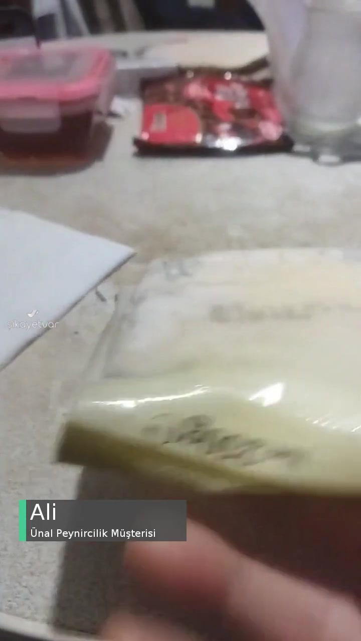 Ünal Peynircilik 250 Gr. Küflenen Eski Kaşar Peyniri videonun kapak resmi