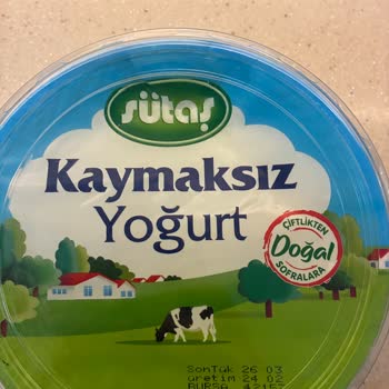 Sütaş Yoğurdunda Son Kullanma Tarihi Öncesi Küflenme Şikayeti