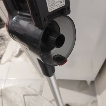 Onvo Dikey Süpürge Arka Kapak Kırıldı Yedek Parça Ve Cevap Bekliyorum