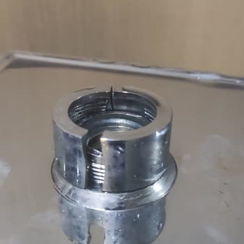 Yan Sanayi Duş Başlığı Kırıldı Ve Paslandı Orijinal Ürün Değişimi Talebi