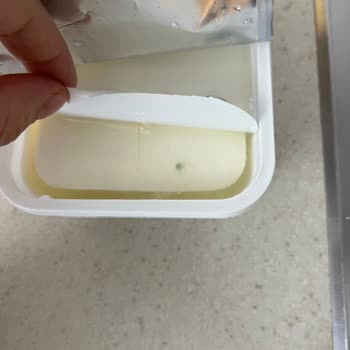 Küflü Süzme Peynir İçin İade Talebi