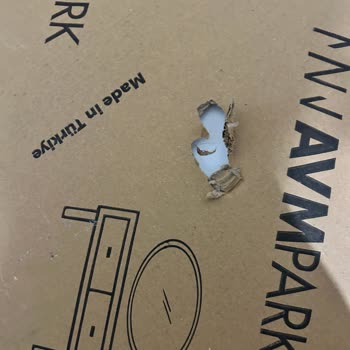 Kırık Makyaj Masası Ve Ahşap Parçalar Nedeniyle Tam İade Talebi