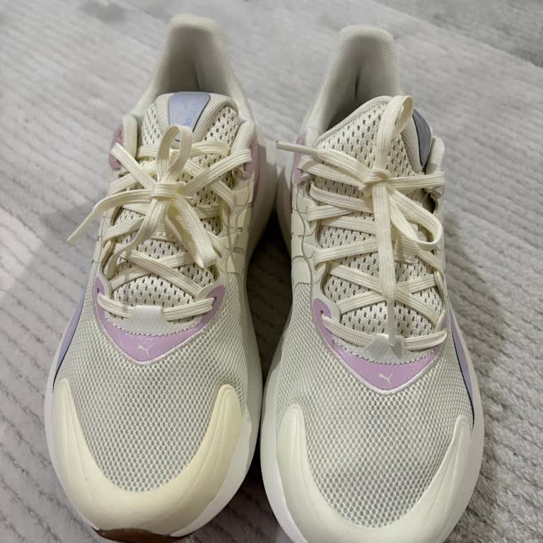 Trendyol'daki Bonmarşe Adında Satıcının Defolu Ürünler Satması