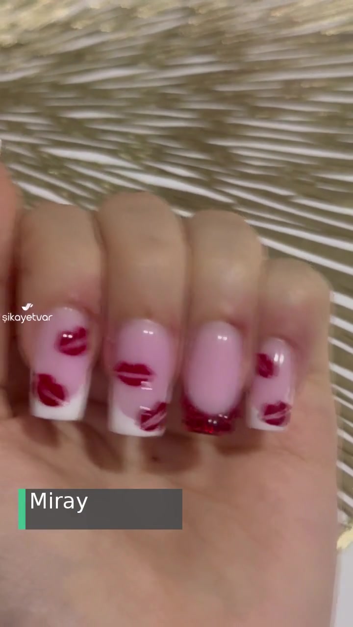 Ebru Ergün Beauty Beylikdüzü Kişiye Göre Fiyat Değişimi Ve Kanama Yapan Etler! videonun kapak resmi