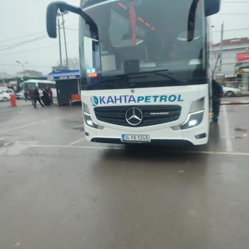 Sürücünün Telefonla Konuşması Yolculukta Güvenliği Tehlikeye Attı