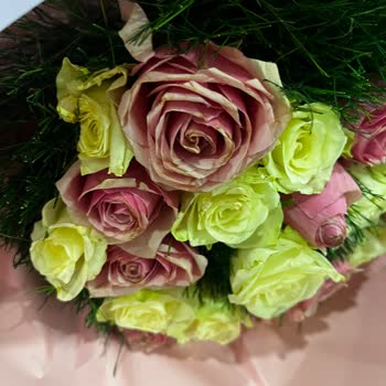 Teslimat Saati Yanıltması Ve Eksik Kartlarla Kalitesiz Çiçek Gönderimi