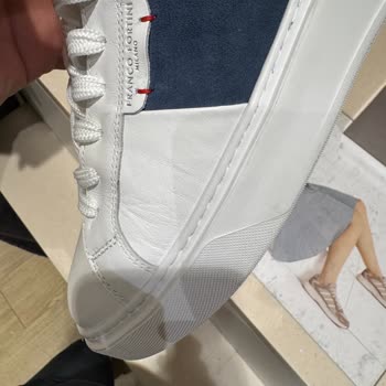 Deichmann Ayakkabısında Üretim Hatası: 1 Haftada Soyulma Ve Mağaza Sorumluluk Reddi
