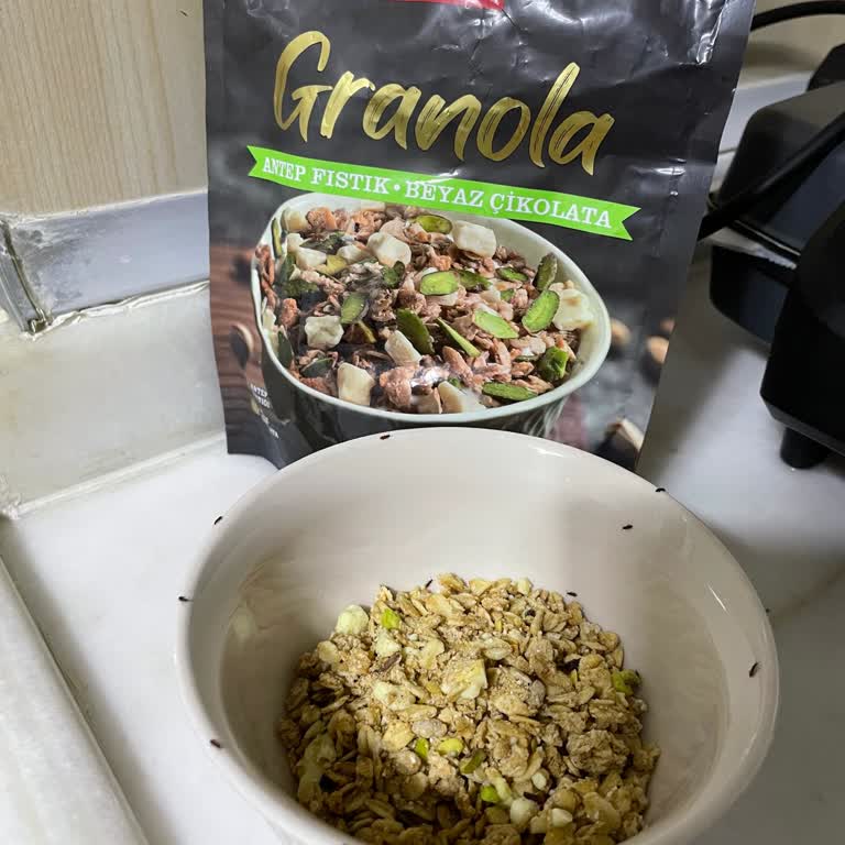 BİM 1-2 Aylık Granola Böcek Çıktı