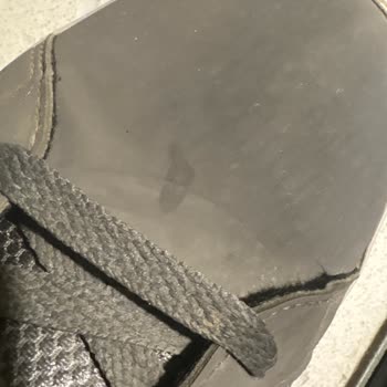 FLO’dan Alınan Ayakkabının Kısa Sürede Büzülmesi Ve Kullanılamaz Hale Gelmesi