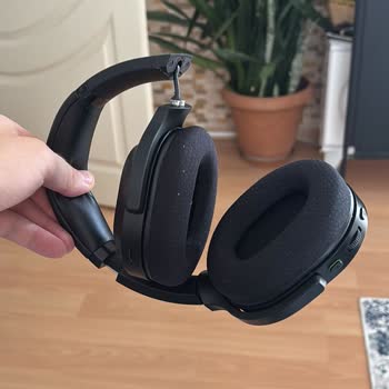 Razer Barracuda Kulaklık Sapı İki Ayda Kırıldı, Tamir Ücreti Aşırı Yüksek