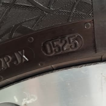 Continental PremiumContact 7 Yanak Yırtılması Ayıplı Ürün Şikayeti