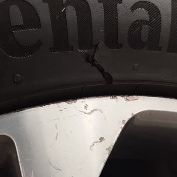 Continental PremiumContact 7 Yanak Yırtılması Ayıplı Ürün Şikayeti