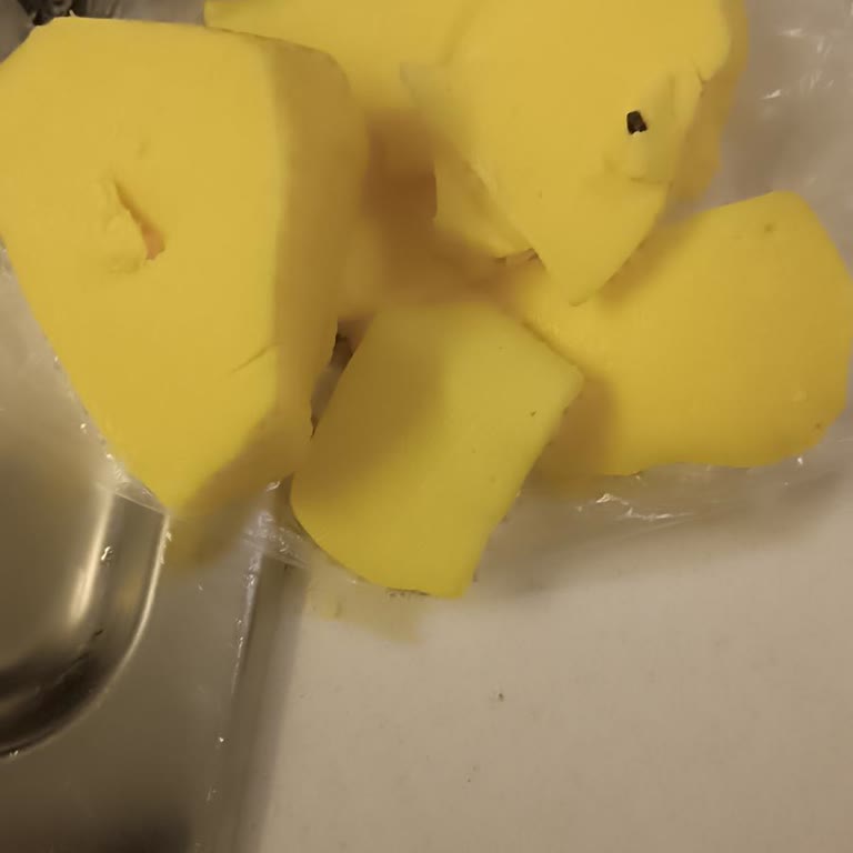 Kaşar Peynirinde Siyah Yabancı Madde Bulunması Ve İade Talebi