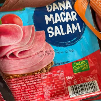 Polonez Salamı Bozuldu, Kötü Koku Ve Görünüm Sorunu