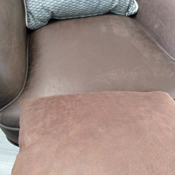 Adrian Koltuk Takımında Ayak Eksikliği Ve Renk Uyuşmazlığı