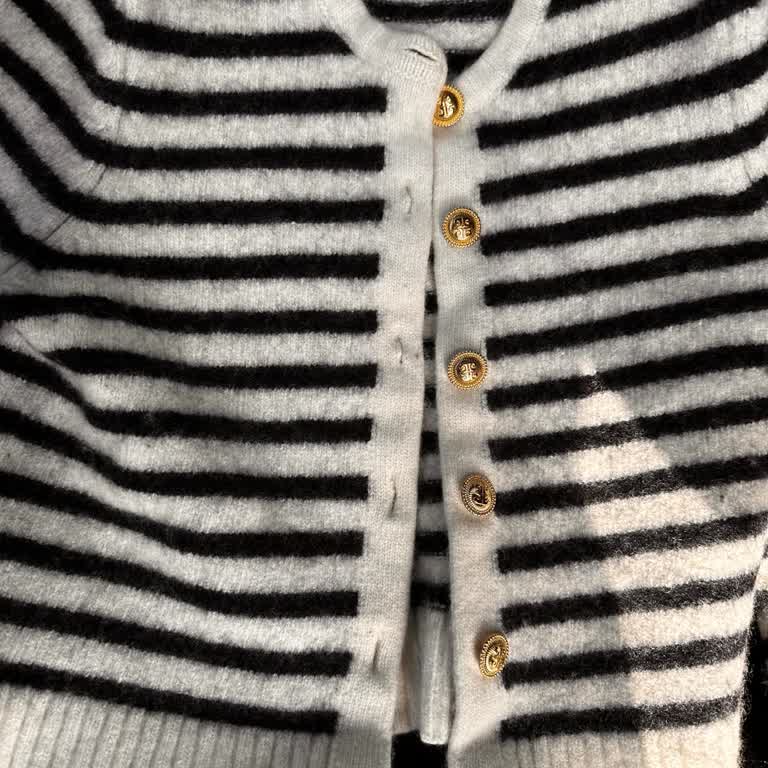 Boyner'de Pierre Cardin Hırkasının Kısa Sürede Küçülmesi Ve Üretim Hatası Olmadığı İddiasına Karşı İade Talebi