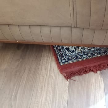 Renk Farkı Ve Defolu Koltuklarda Çözüm Yok, İade Talebi