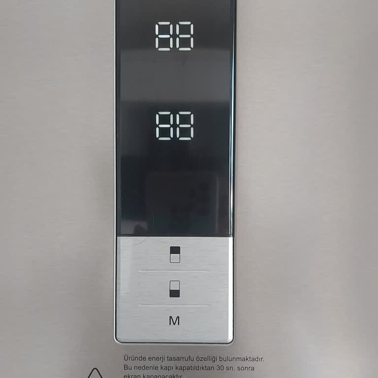 Franke Buzdolabının Ön Paneli Arızalı Yetkili Servis Gecikmesi Ve Bilgi Eksikliği