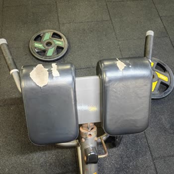 Güvenli Olmayan Spor Salonu Ve Yüzde 40 Aidat Zammı Şikayeti