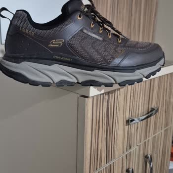 Skechers Su Geçirmez Ayakkabı Su Geçiriyor Ve Çözüm Bekleniyor