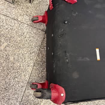 Sunexpress Uçuşunda Kırılan Valiz İçin Tamir Ücreti Teklifi Yetersiz