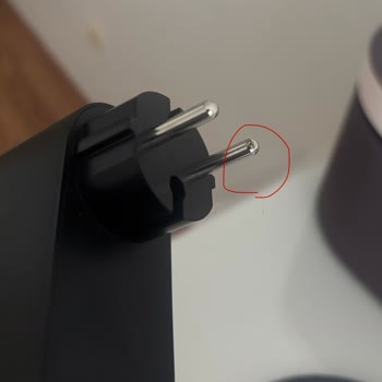 Servis Cihazı Onarmadı Ve Yeni Hasar Vererek Geri Gönderdi