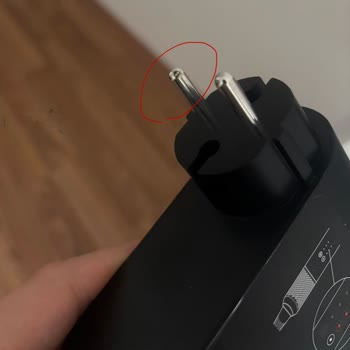 Servis Cihazı Onarmadı Ve Yeni Hasar Vererek Geri Gönderdi