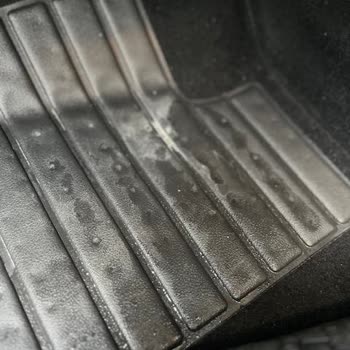 Renault Clio Paspasları Malzeme Kusuru, Garanti Kapsamında Değişim Talebi