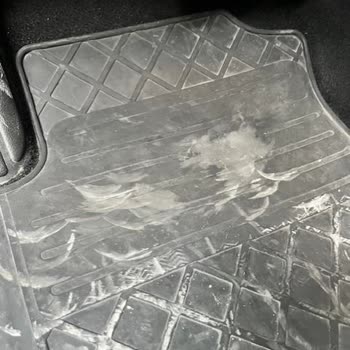 Renault Clio Paspasları Malzeme Kusuru, Garanti Kapsamında Değişim Talebi