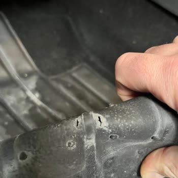 Renault Clio Paspasları Malzeme Kusuru, Garanti Kapsamında Değişim Talebi