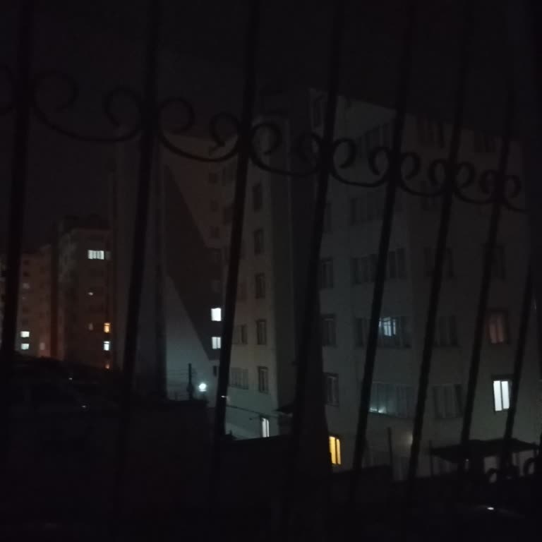 Sokak Lambaları Çalışmıyor, Güvenlik Endişesi Ve Cevapsızlık