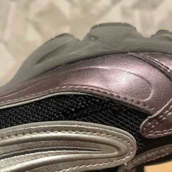 New Balance Ayakkabısının Kısa Sürede Kumaş Sökülmesi Ve Yanıtsız Müşteri Hizmeti