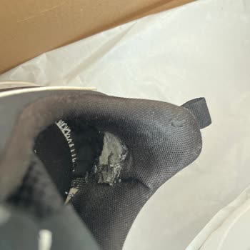 İç Astar Aşınması Nedeniyle Puma Ayakkabısının Değişim Talebi