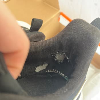 İç Astar Aşınması Nedeniyle Puma Ayakkabısının Değişim Talebi