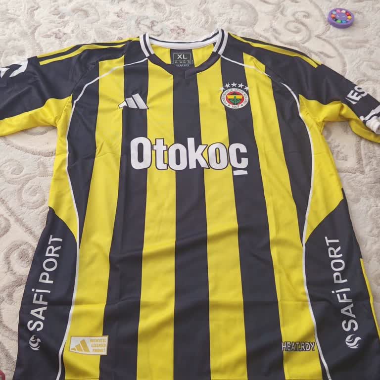 Yanıtsız Satıcı: Sipariş Edilen Yeni Sezon Fenerbahçe Forması Eski Sezon Ve İsimsiz Gönderildi