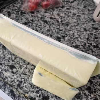 Torku Kaşar Peynirinde Küflü Ürün, Son Tüketim Tarihi Geçmemiş İade Talebi