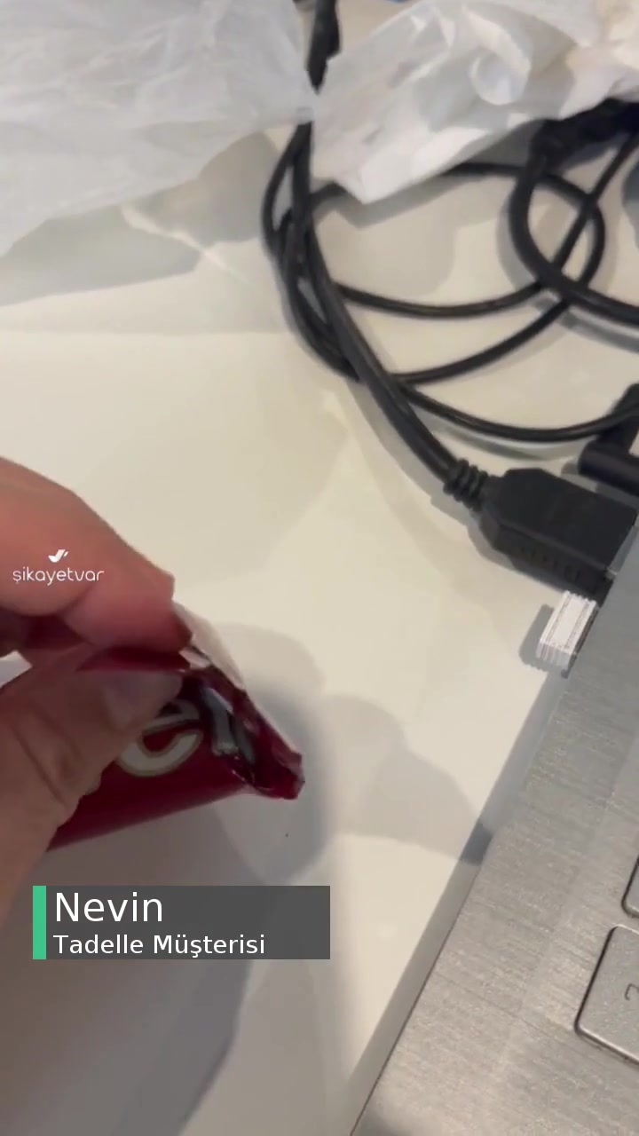 Tadelle Çikolata Paketin İçinde Yarım! videonun kapak resmi