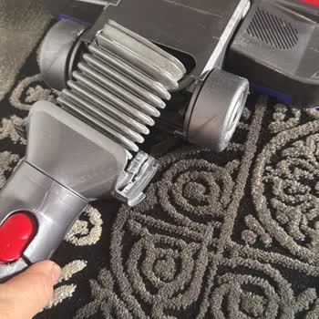 Dyson Big Ball Absolute 2: Floor Head Broke During Normal Use